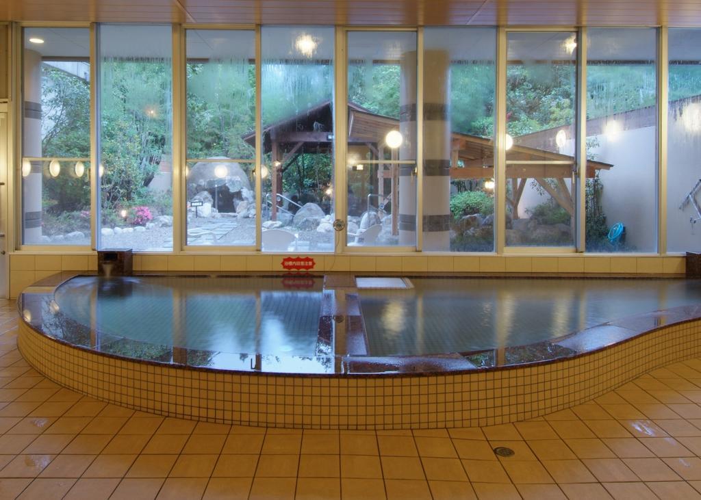 Route Inn Grantia Fukuoka Miyawaka - Wakita Onsen Eksteriør billede