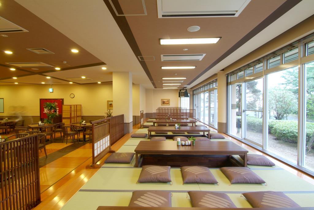 Route Inn Grantia Fukuoka Miyawaka - Wakita Onsen Eksteriør billede